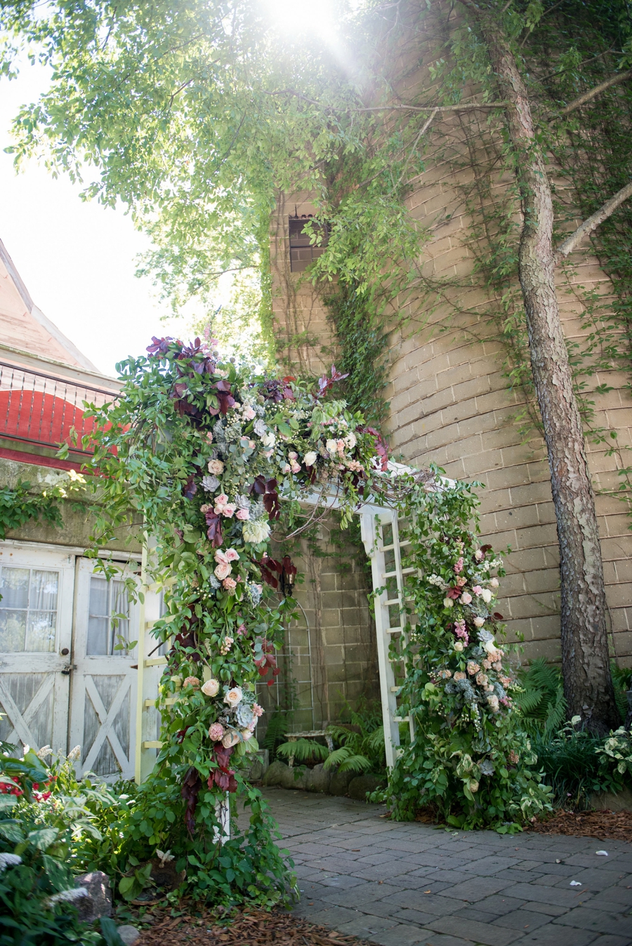 Elegant Burgundy & Blush Michigan Wedding via TheELD.com