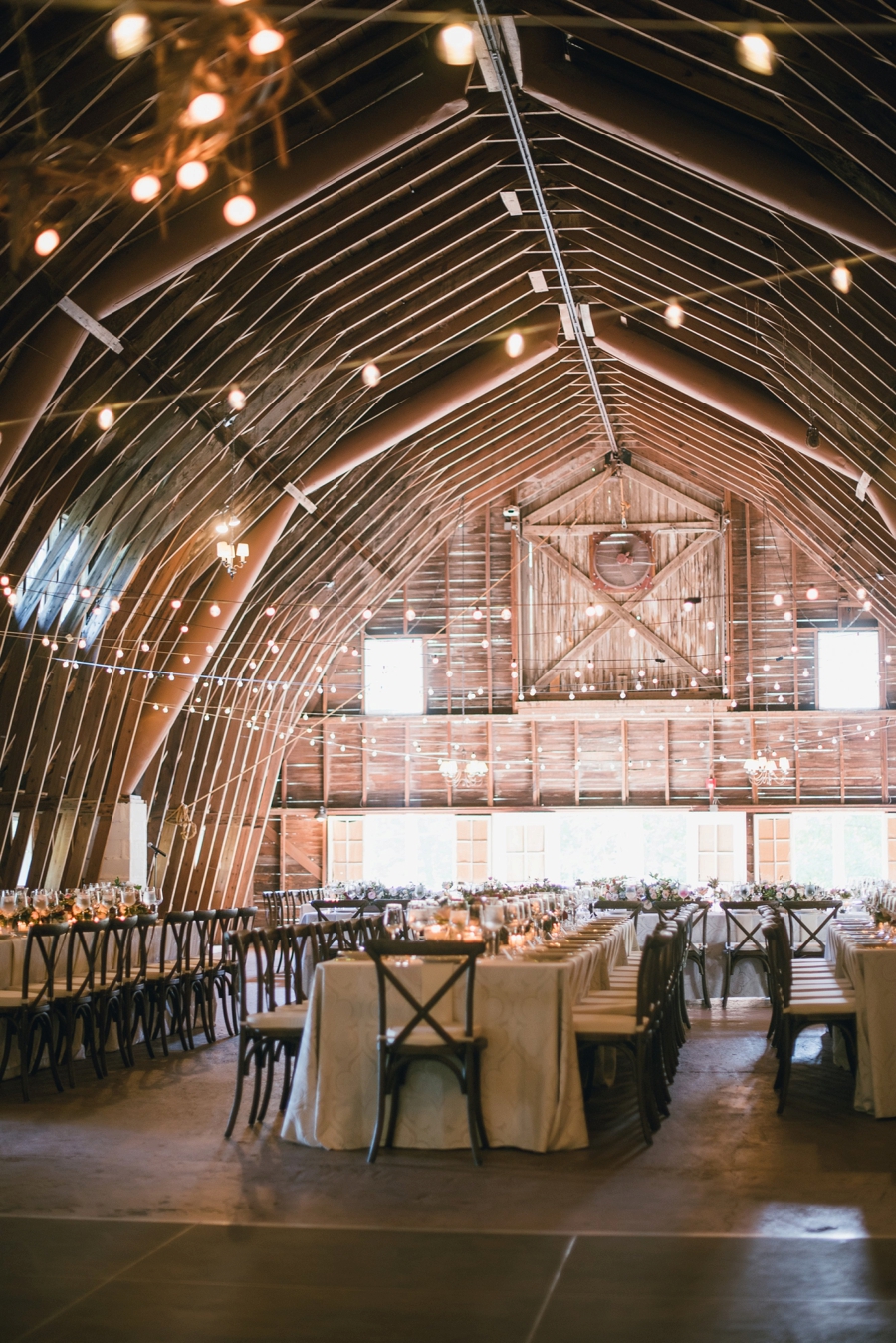 Elegant Burgundy & Blush Michigan Wedding via TheELD.com