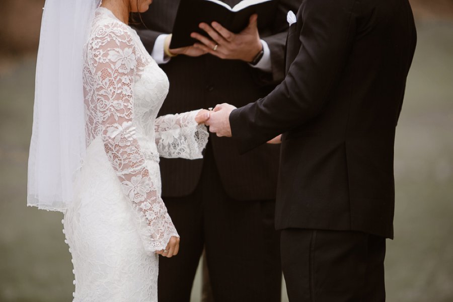 Red and White Rustic Wedding In Tennessee via TheELD.com