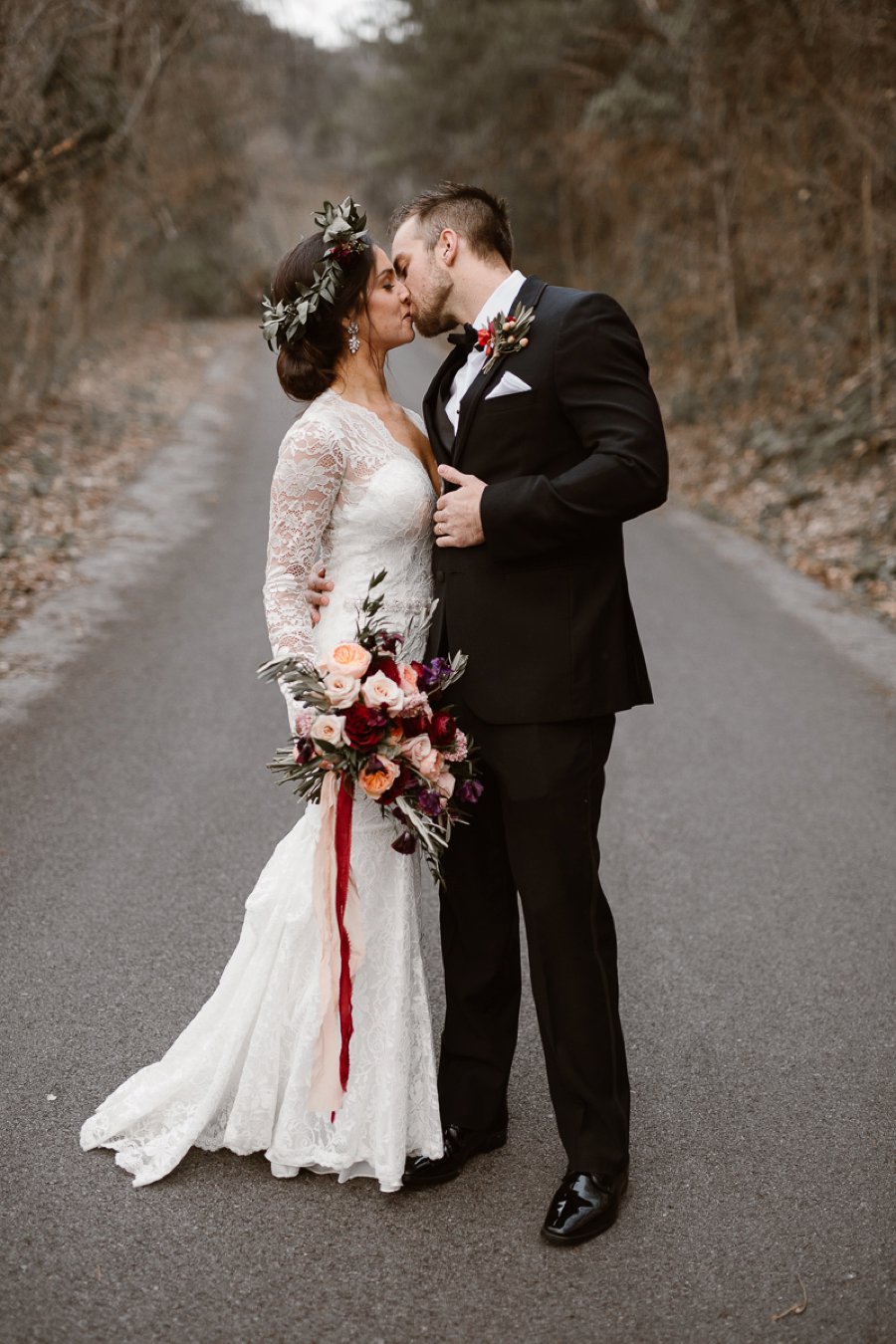 Red and White Rustic Wedding In Tennessee via TheELD.com