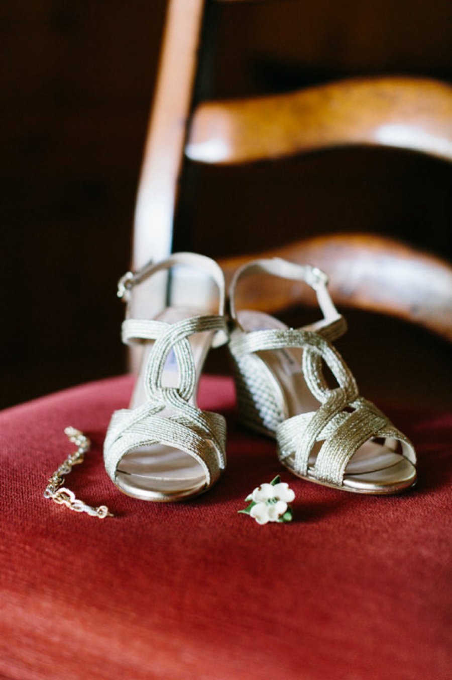 An Elegant Rustic North Carolina Wedding via TheELD.com