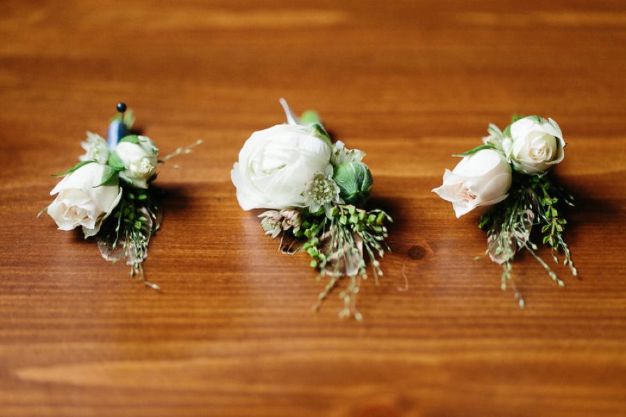 An Elegant Rustic North Carolina Wedding via TheELD.com