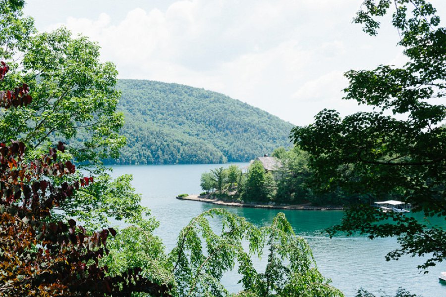 An Elegant Rustic North Carolina Wedding via TheELD.com