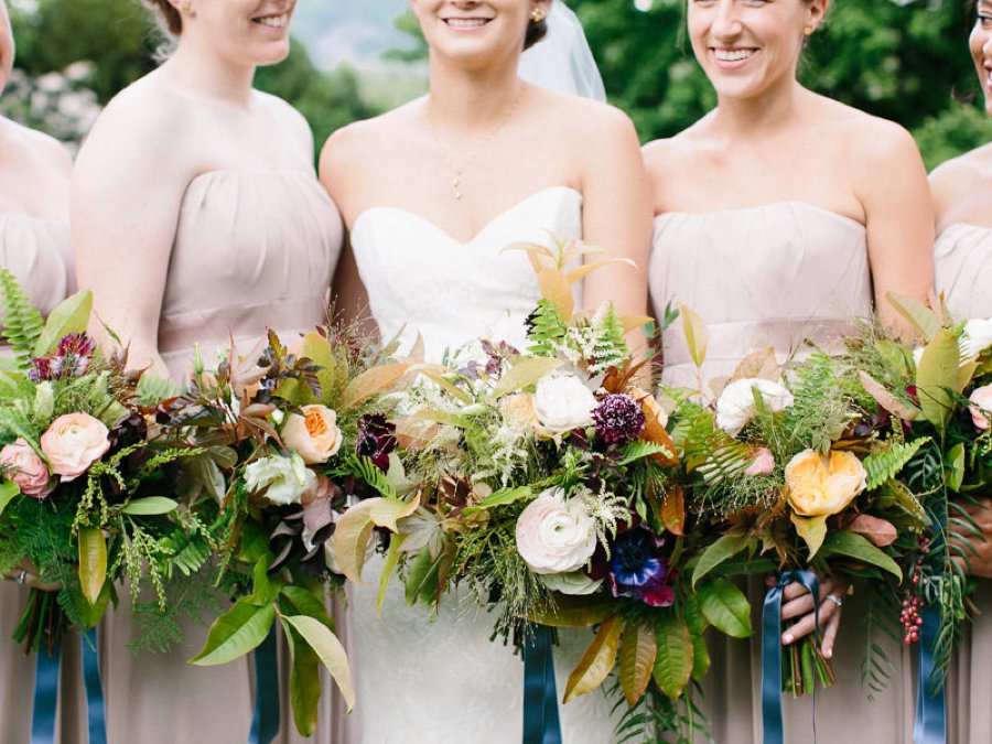 An Elegant Rustic North Carolina Wedding via TheELD.com