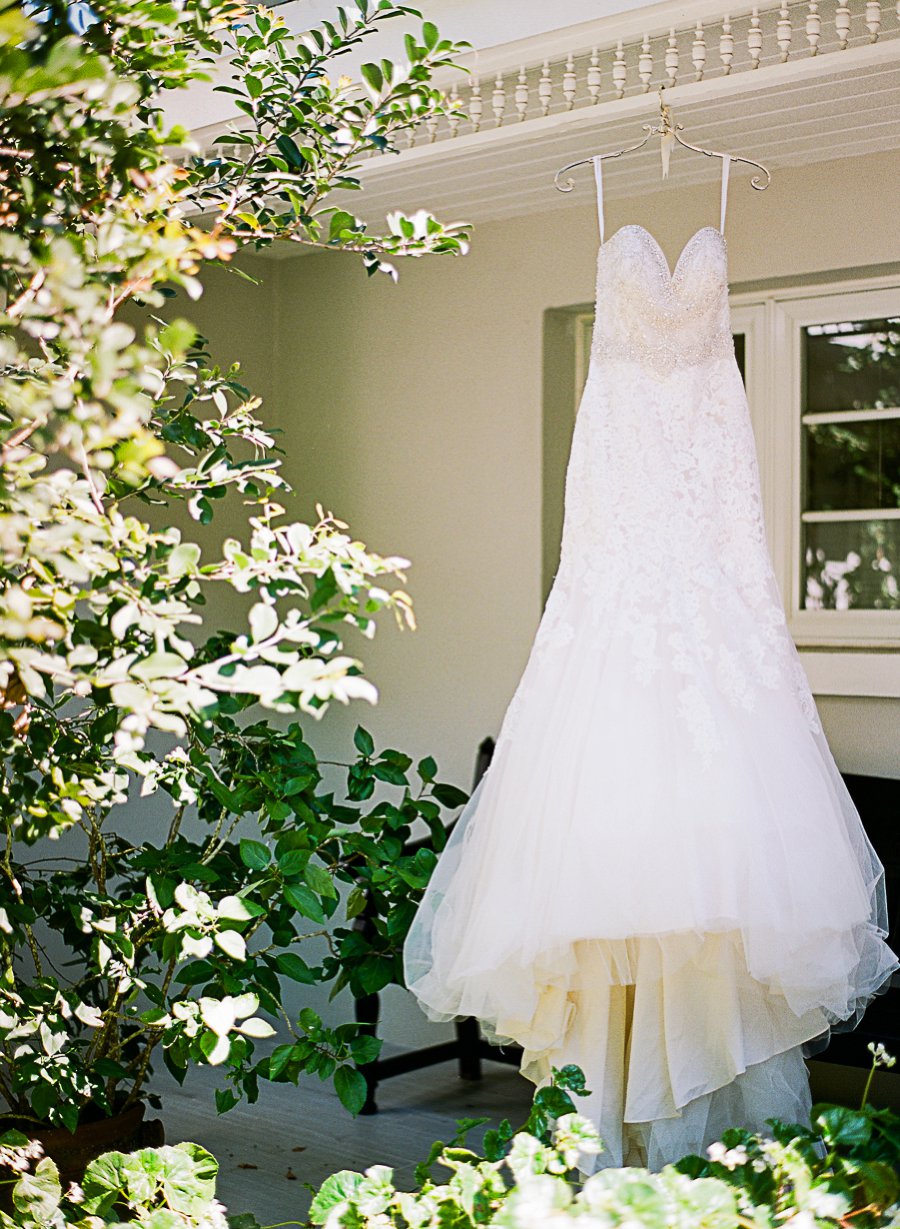 A Classic Blush & Silver Outdoor Miami Wedding via TheELD.com