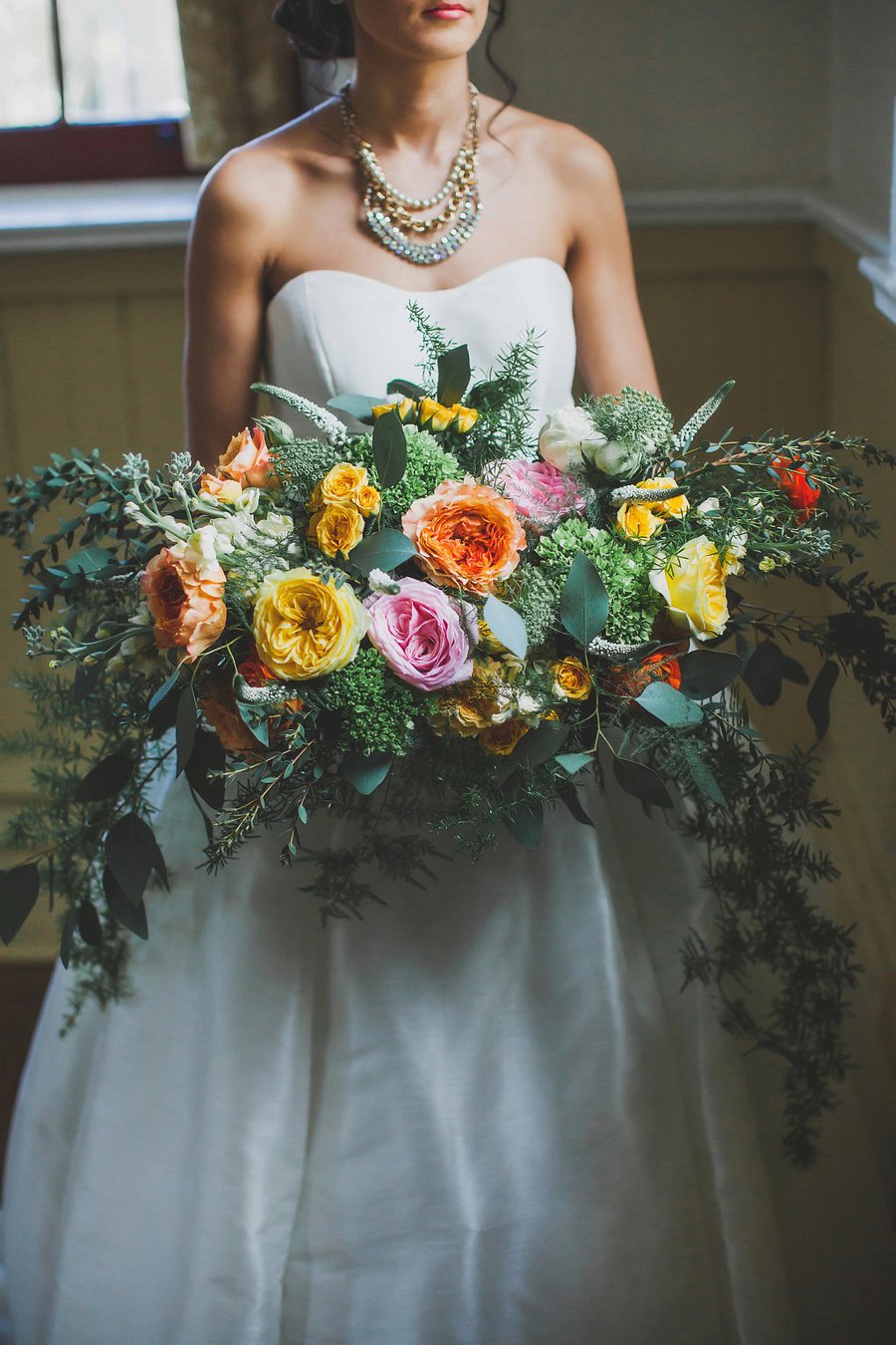 Modern Bold & Bright Southern Inspired Wedding Ideas via TheELD.com