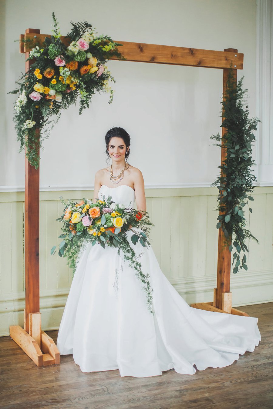 Modern Bold & Bright Southern Inspired Wedding Ideas via TheELD.com