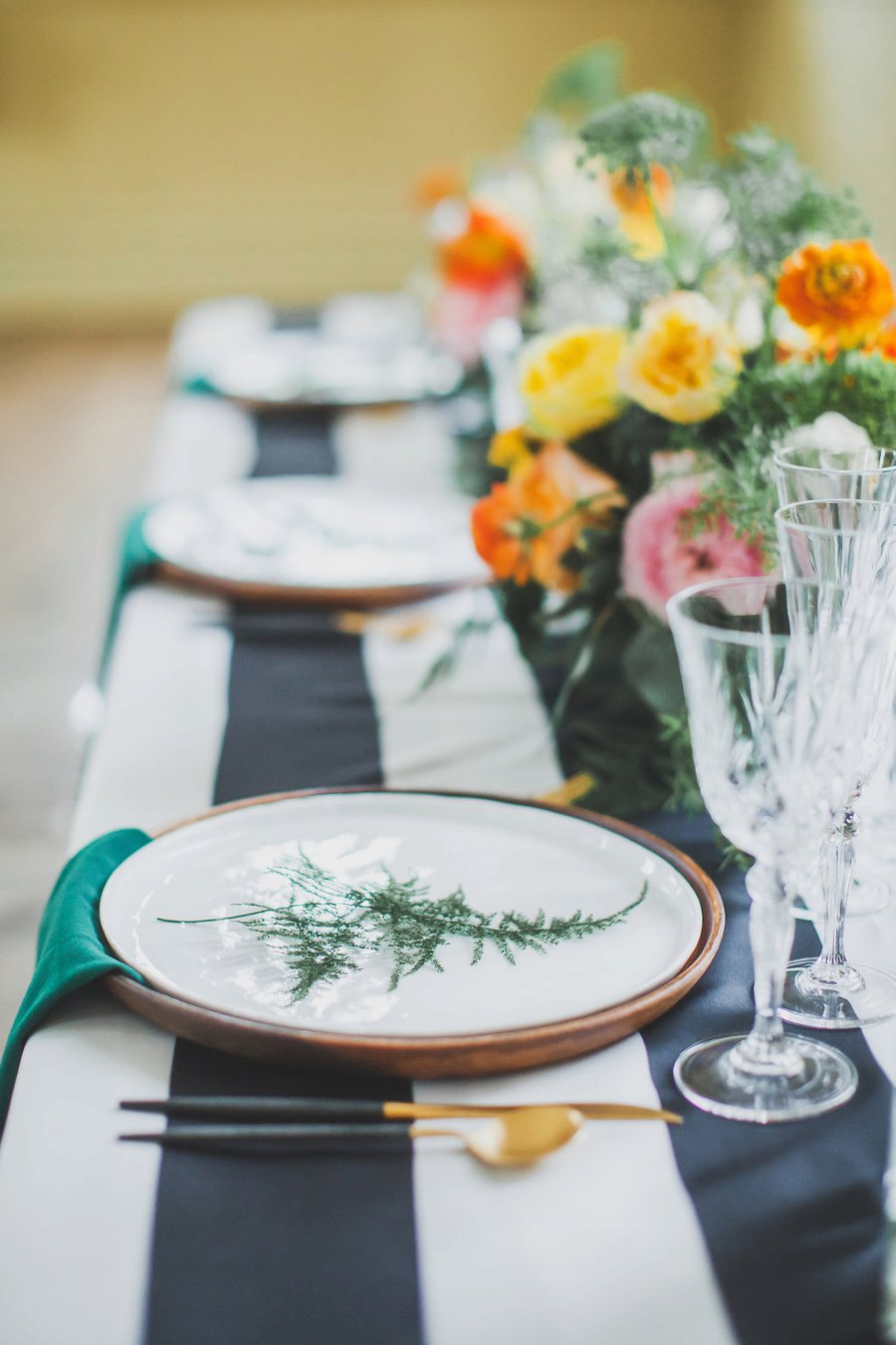 Modern Bold & Bright Southern Inspired Wedding Ideas via TheELD.com