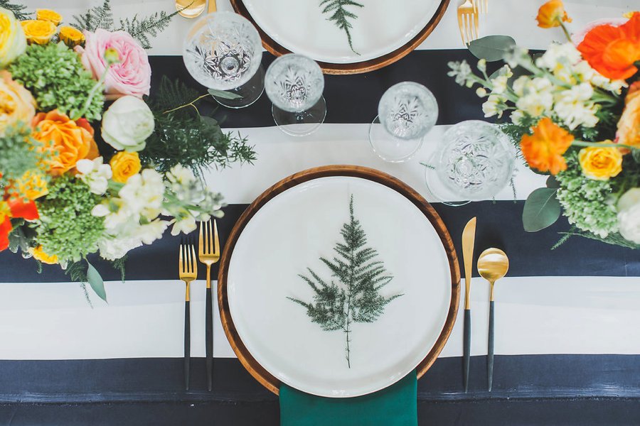 Modern Bold & Bright Southern Inspired Wedding Ideas via TheELD.com