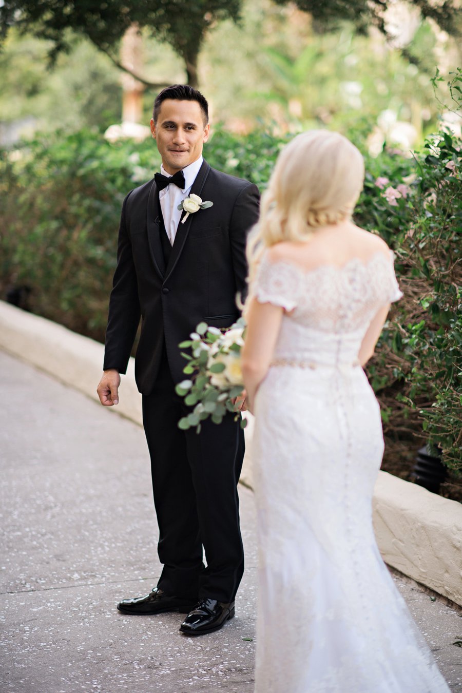 An Elegant Pink & Champagne Florida Wedding via TheELD.com