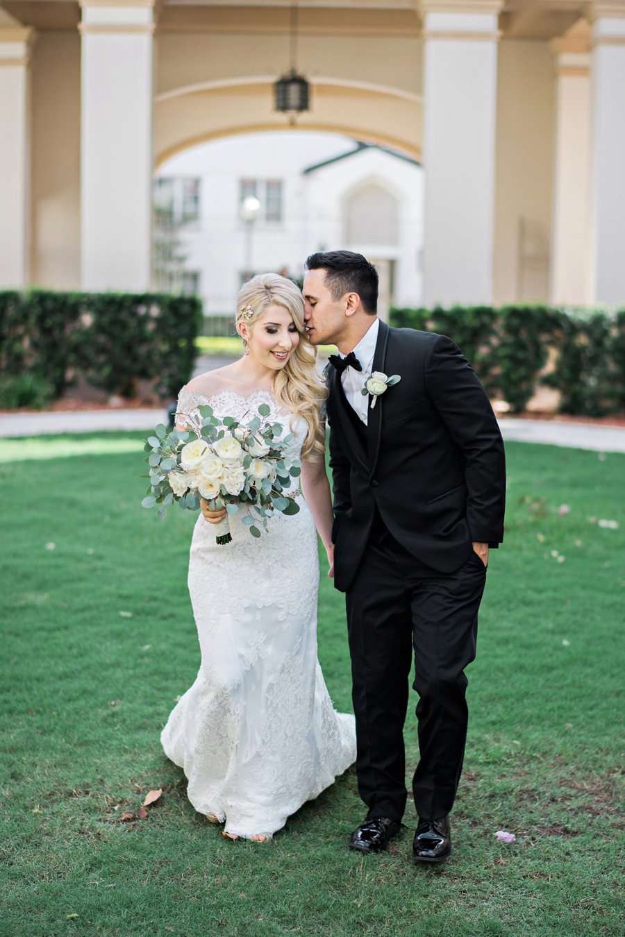 An Elegant Pink & Champagne Florida Wedding via TheELD.com