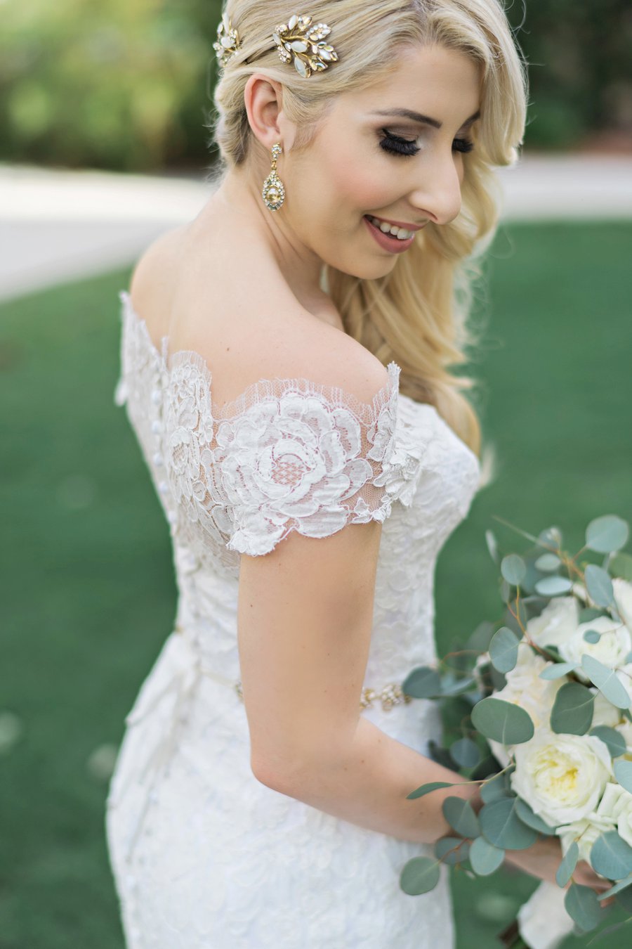 An Elegant Pink & Champagne Florida Wedding via TheELD.com