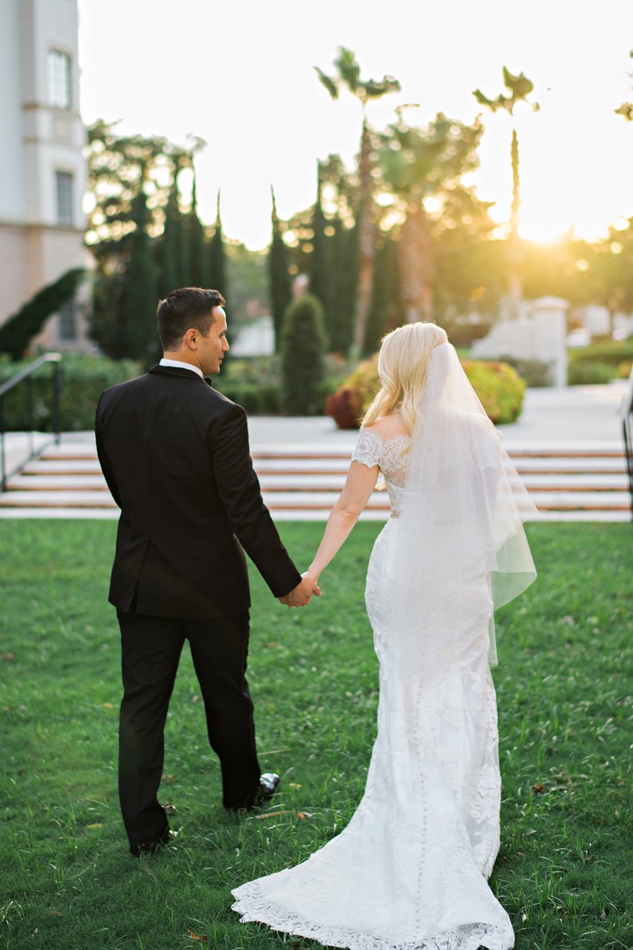 An Elegant Pink & Champagne Florida Wedding via TheELD.com