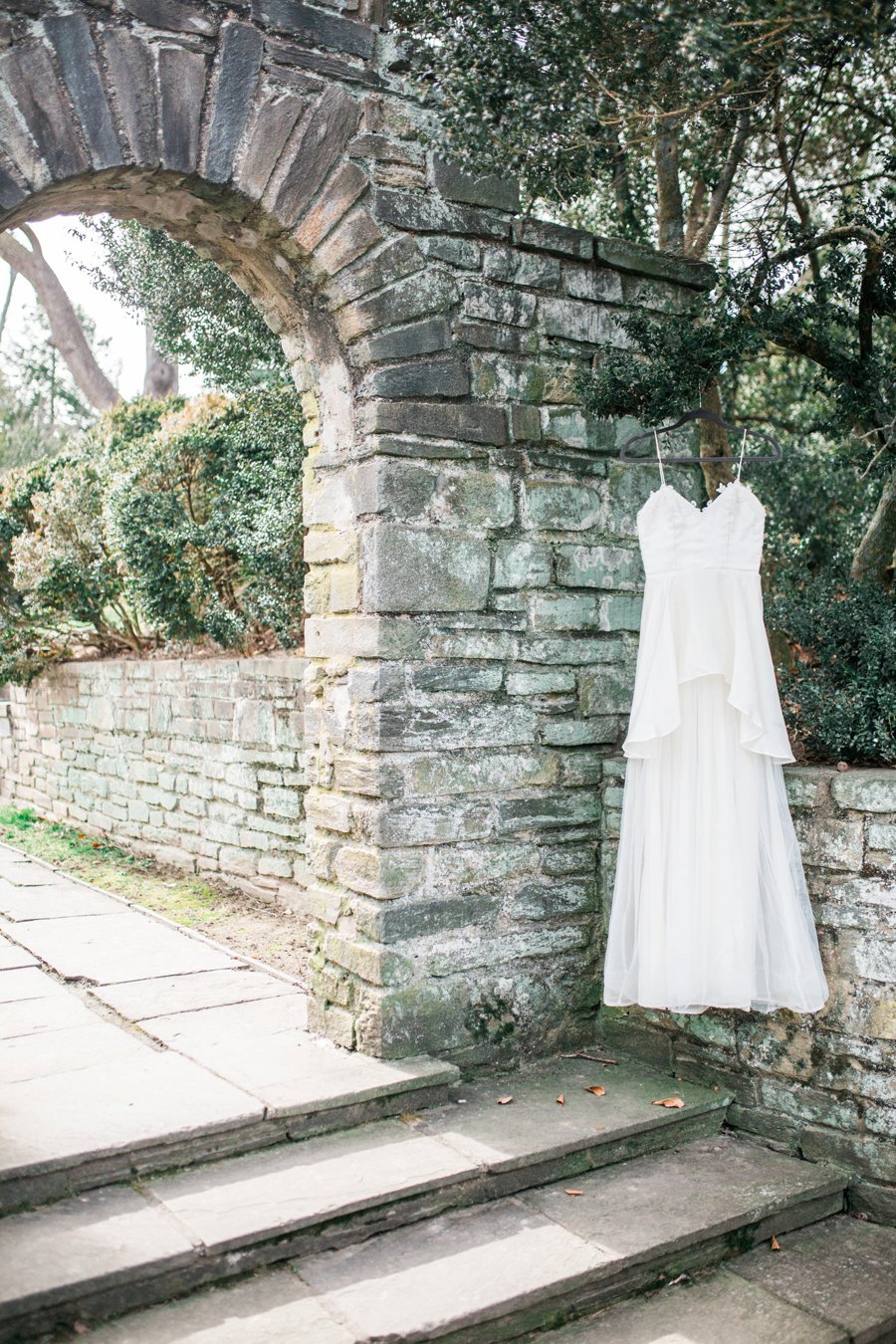 Organic Lavender and Green Tuscan Inspired Wedding Ideas via TheELD.com