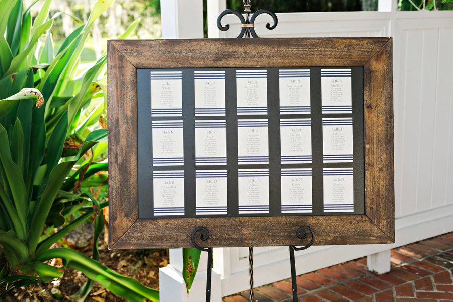 A Classic Navy & White Outdoor Florida Wedding via TheELD.com