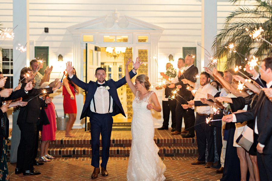 A Classic Navy & White Outdoor Florida Wedding via TheELD.com
