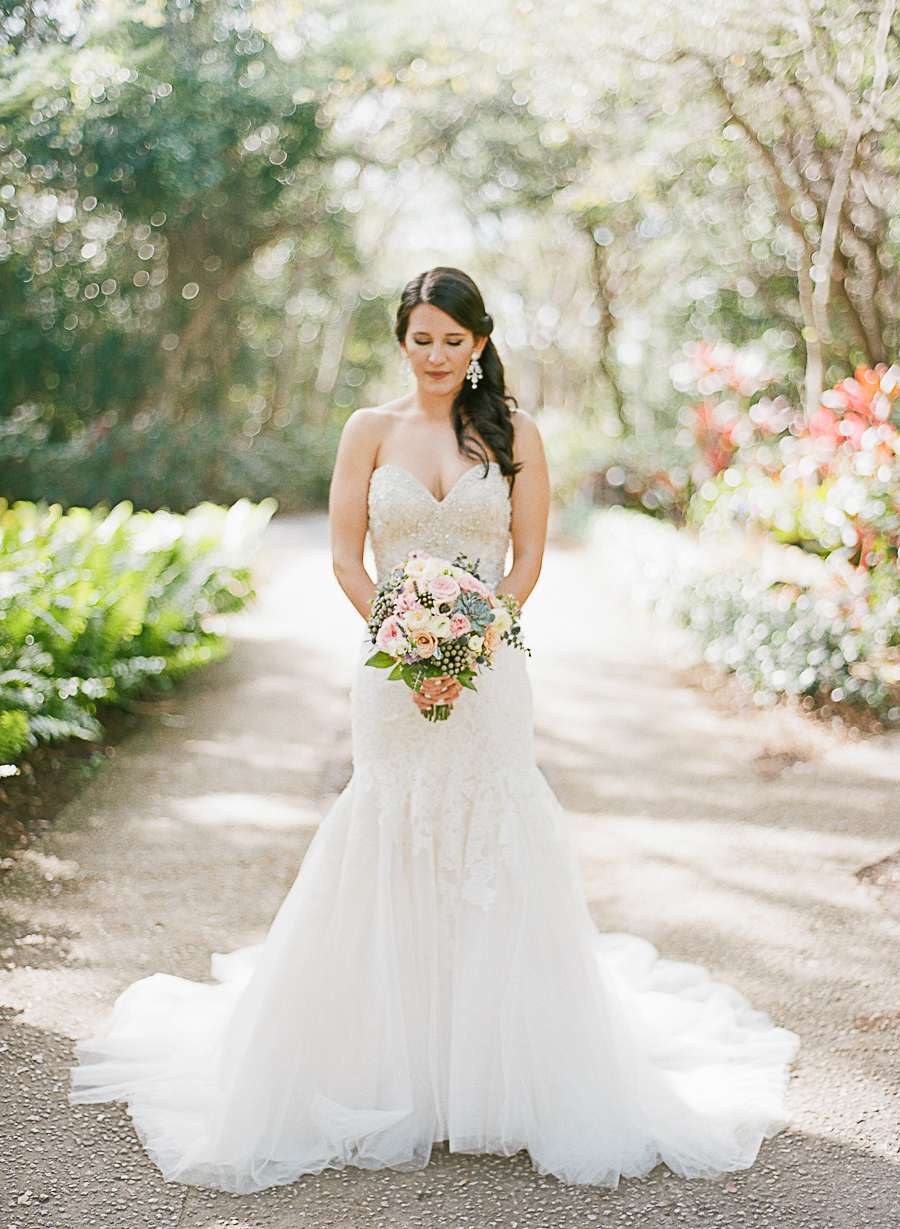 A Classic Blush & Silver Outdoor Miami Wedding via TheELD.com