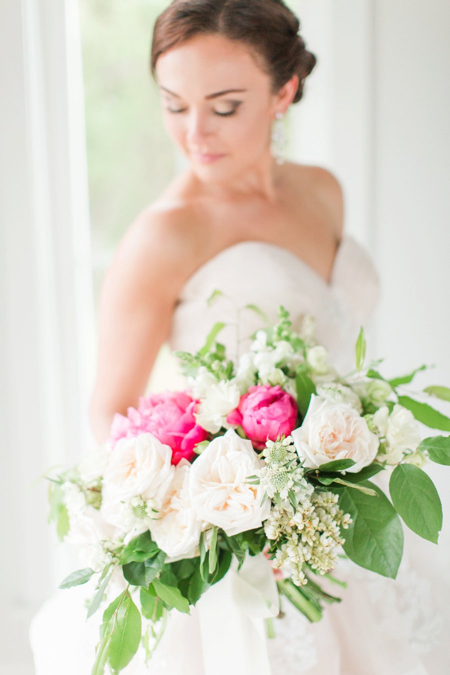 Pink & White Romantic Wedding Ideas via TheELD.com