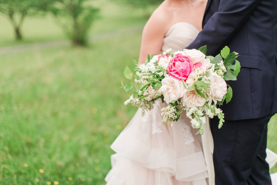 Pink & White Romantic Wedding Ideas via TheELD.com