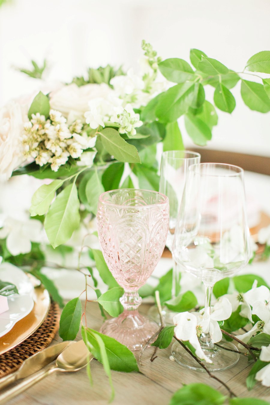 Pink & White Romantic Wedding Ideas via TheELD.com