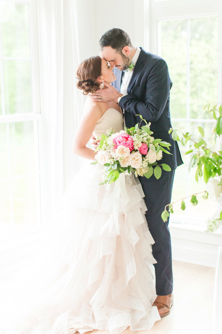 Pink & White Romantic Wedding Ideas via TheELD.com