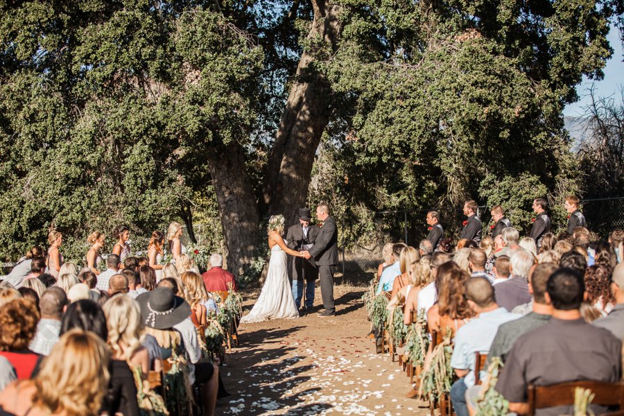 A Rustic Organic Blue & Green California Wedding via TheELD.com