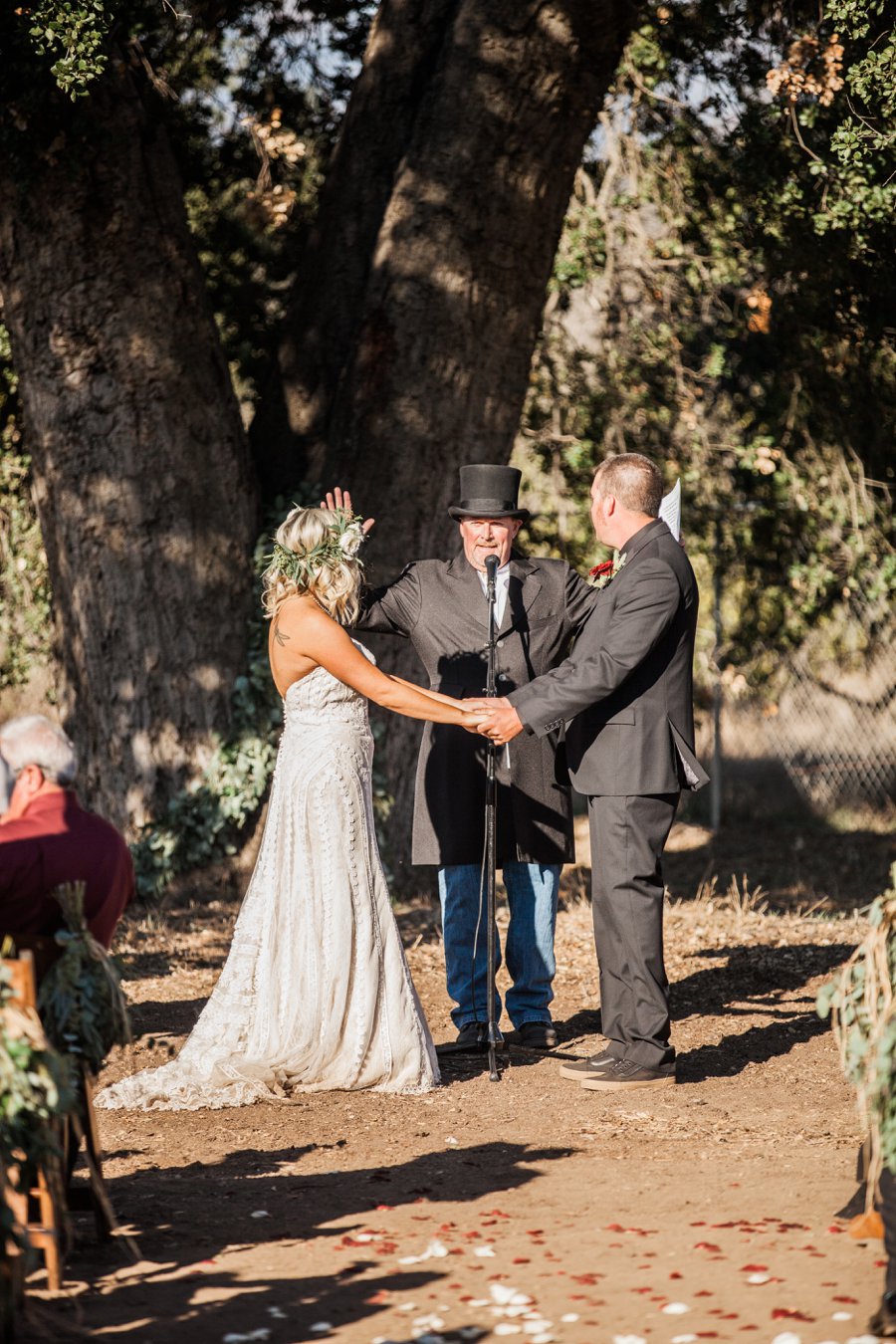 A Rustic Organic Blue & Green California Wedding via TheELD.com