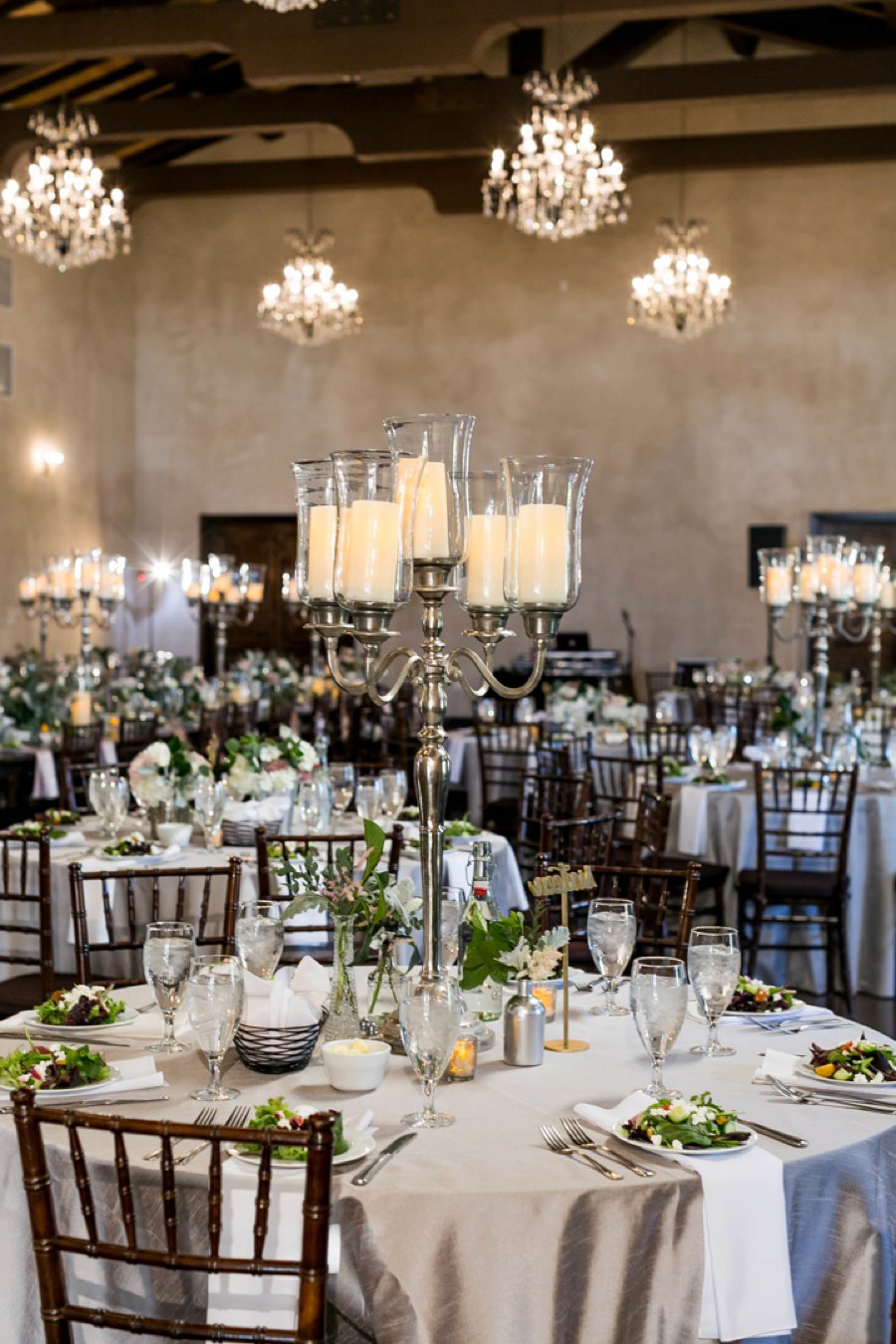 An Elegant Blush & Champagne Texas Destination Wedding via TheELD.com