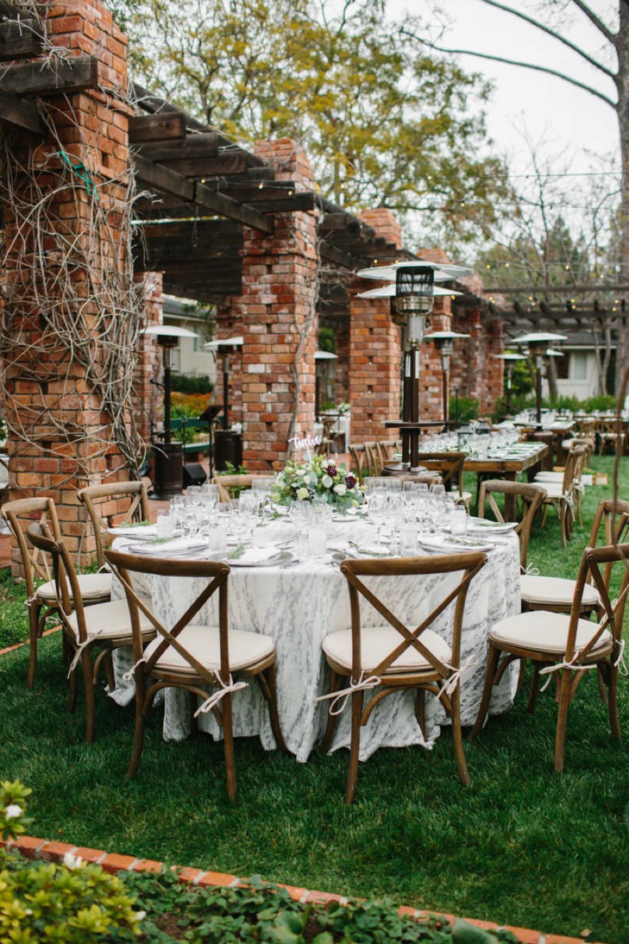 An Understated & Elegant California Wedding via TheELD.com