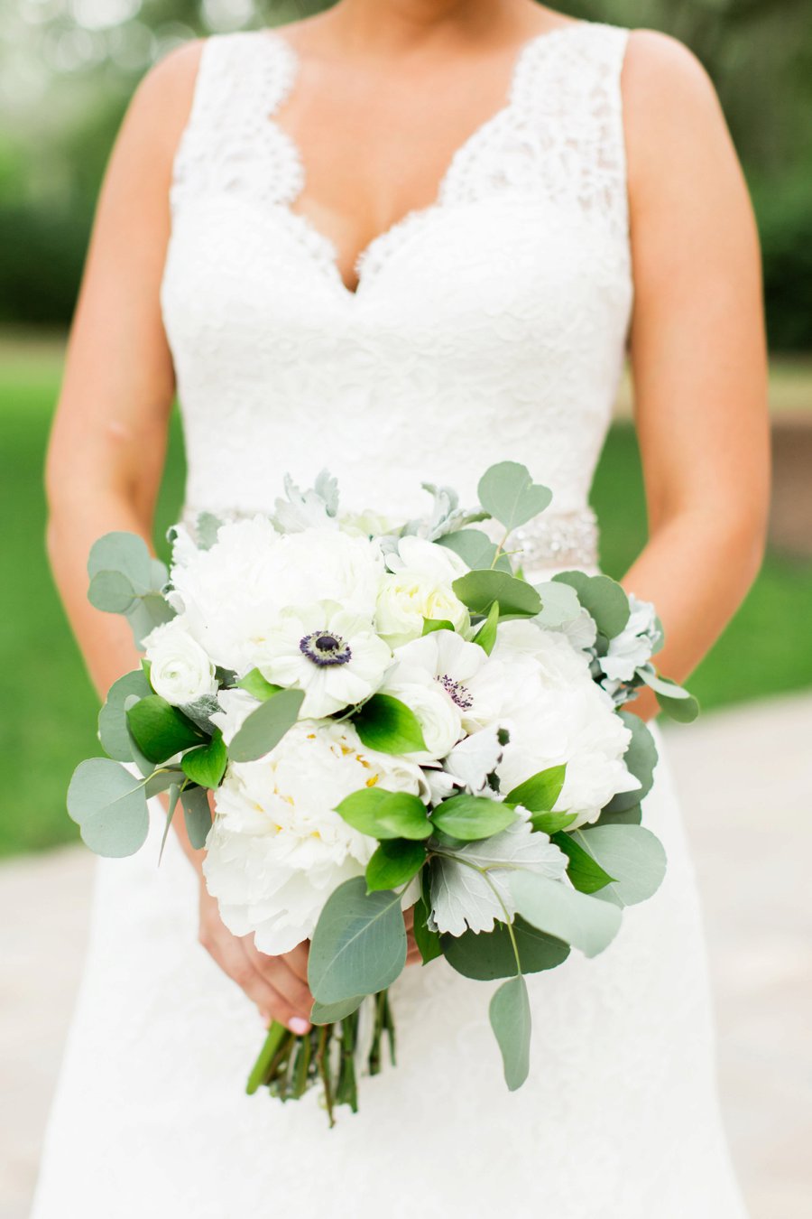 A Green & White Rustic Plantation Style Wedding via TheELD.com