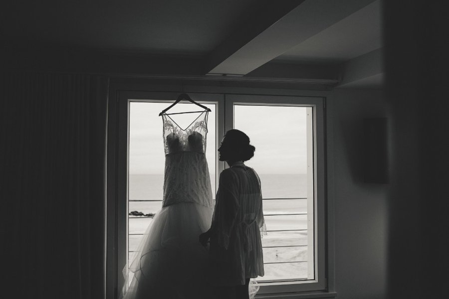 An Elegant Blush & Red Oceanfront Wedding via TheELD.com