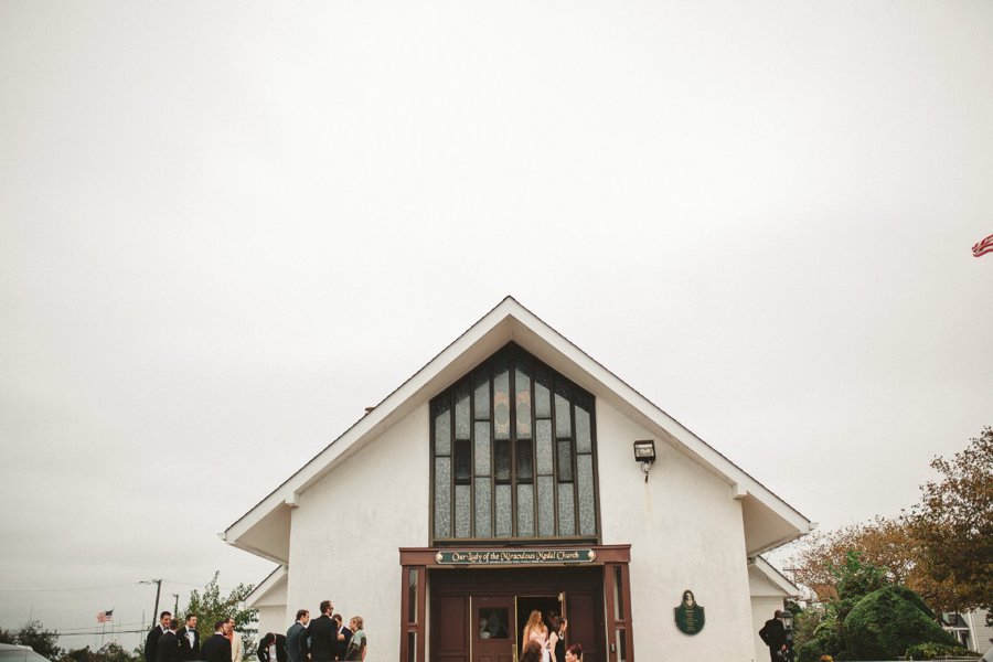 An Elegant Blush & Red Oceanfront Wedding via TheELD.com