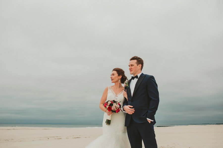 An Elegant Blush & Red Oceanfront Wedding via TheELD.com