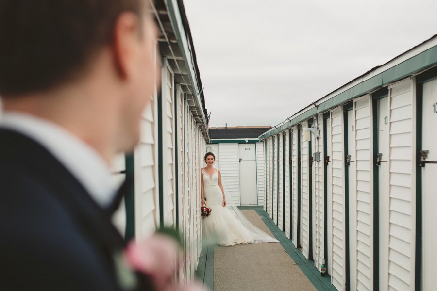 An Elegant Blush & Red Oceanfront Wedding via TheELD.com