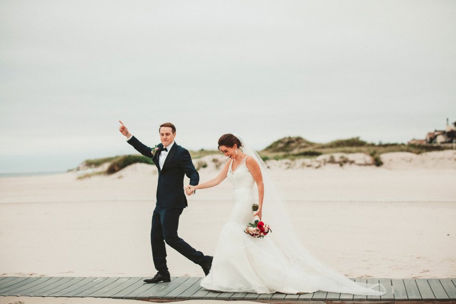 An Elegant Blush & Red Oceanfront Wedding via TheELD.com