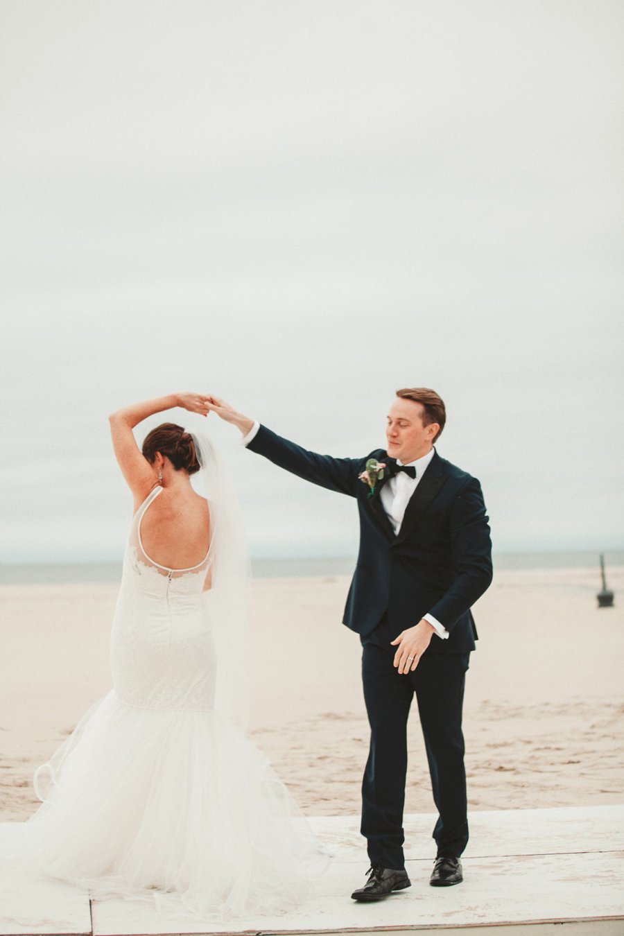 An Elegant Blush & Red Oceanfront Wedding via TheELD.com