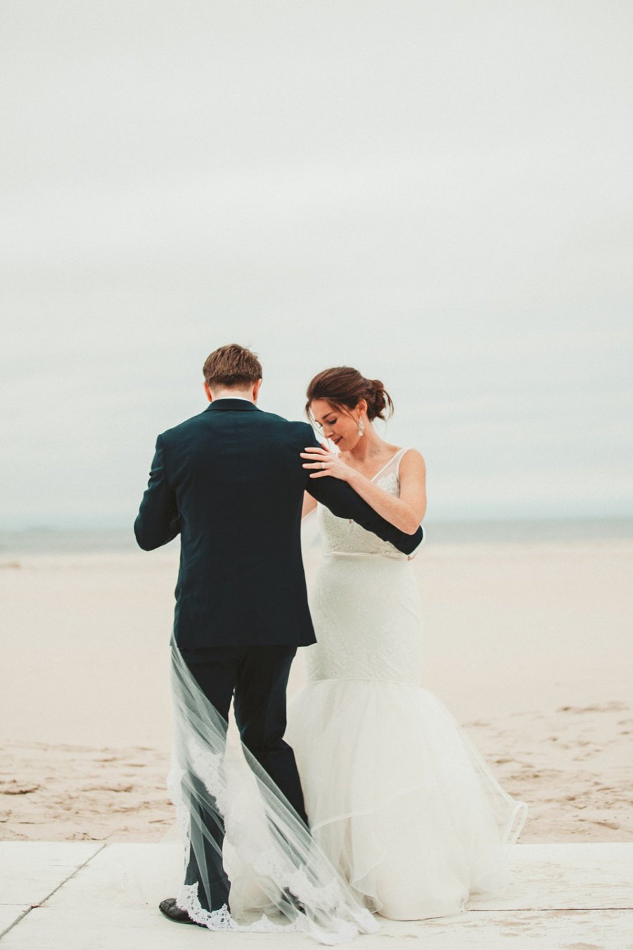 An Elegant Blush & Red Oceanfront Wedding via TheELD.com