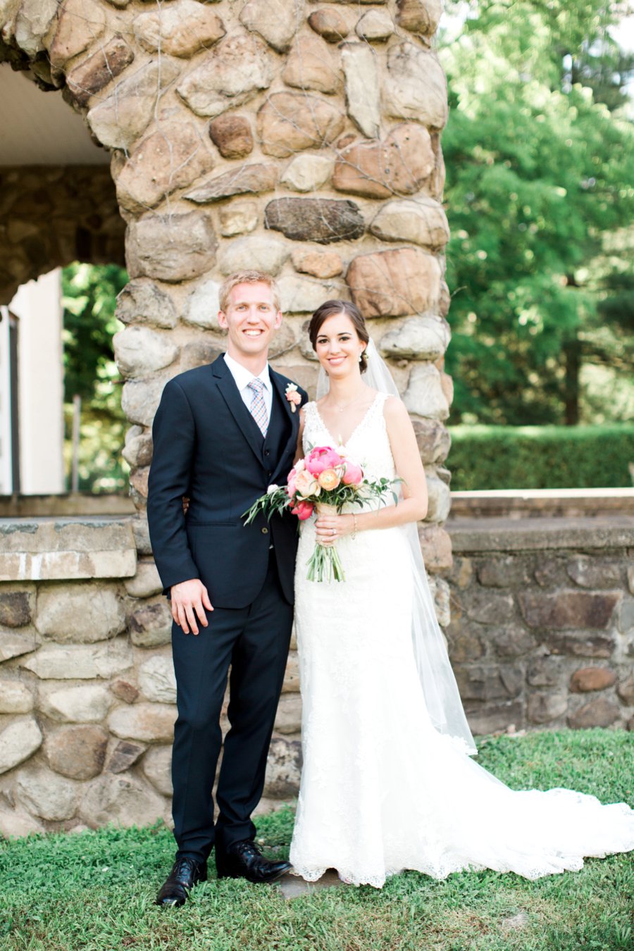 A Rustic Blue & Pink New York Wedding via TheELD.com