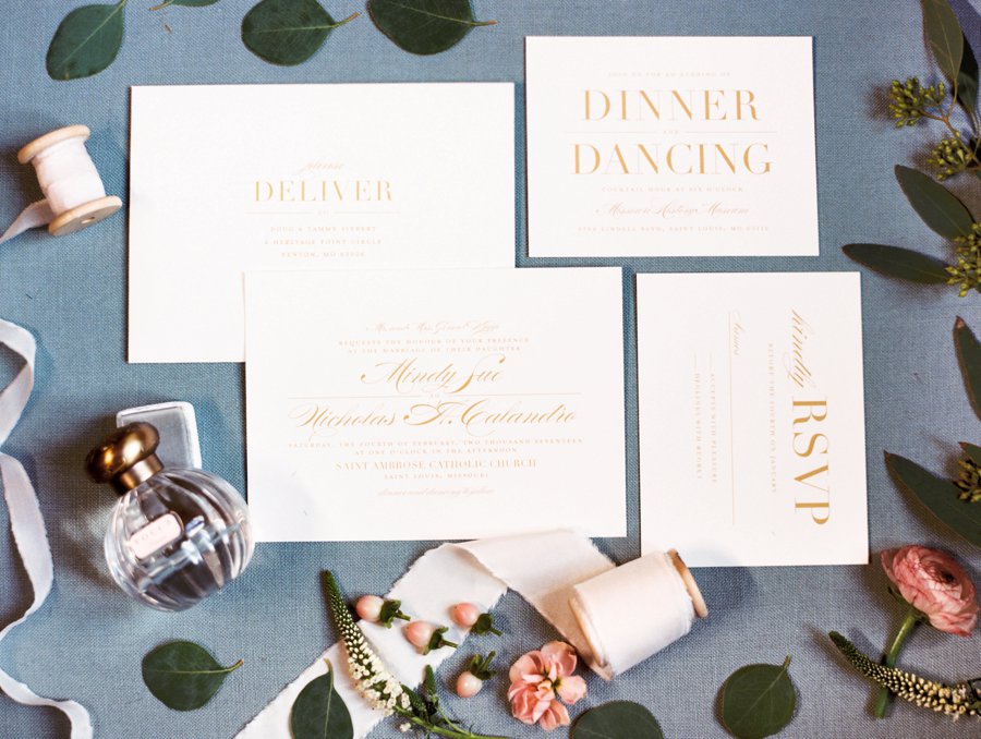 An Elegant Blue & Peach St. Louis Wedding via TheELD.com