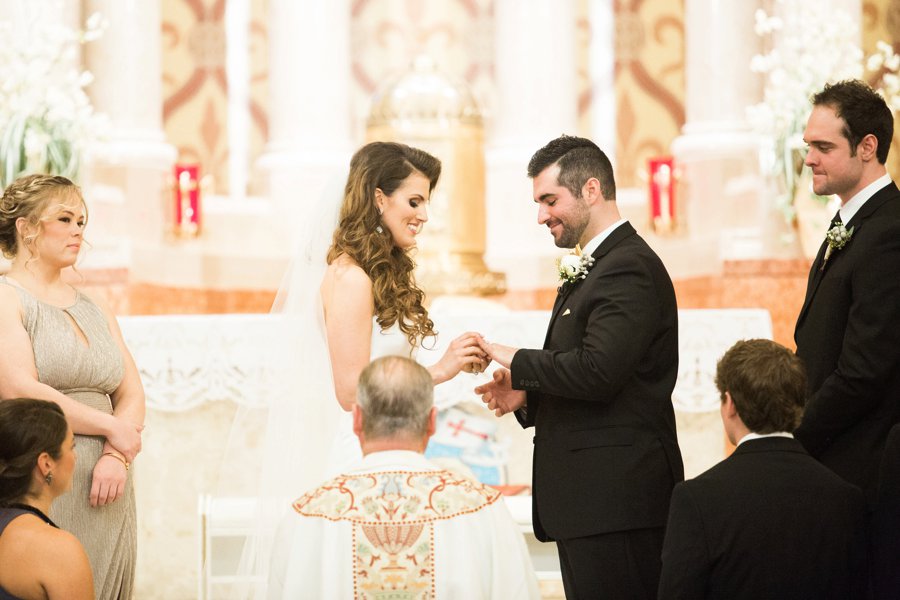 An Elegant Blue & Peach St. Louis Wedding via TheELD.com