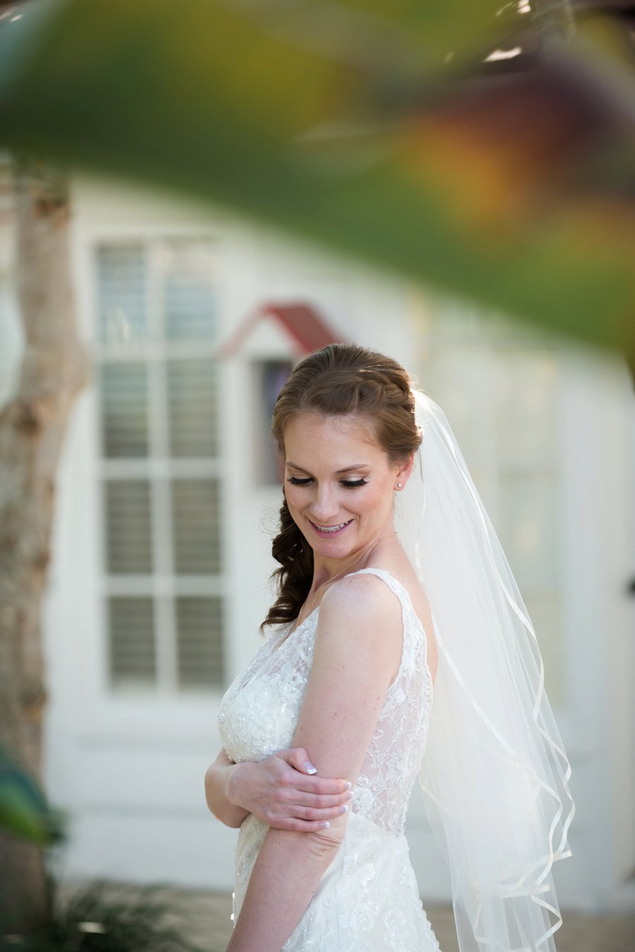 A Burgundy & Navy Florida Beach Wedding via TheELD.com