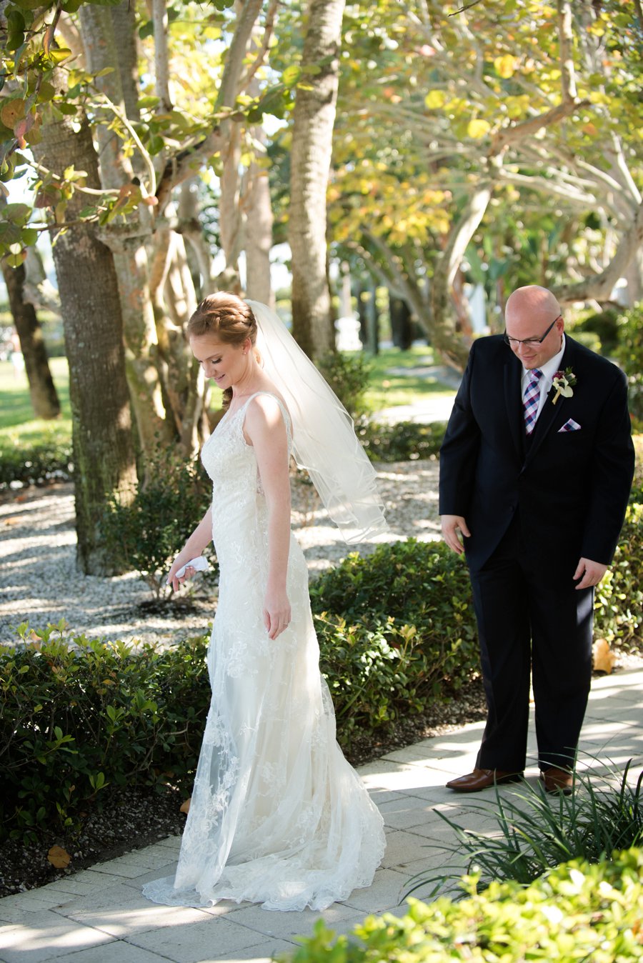 A Burgundy & Navy Florida Beach Wedding via TheELD.com