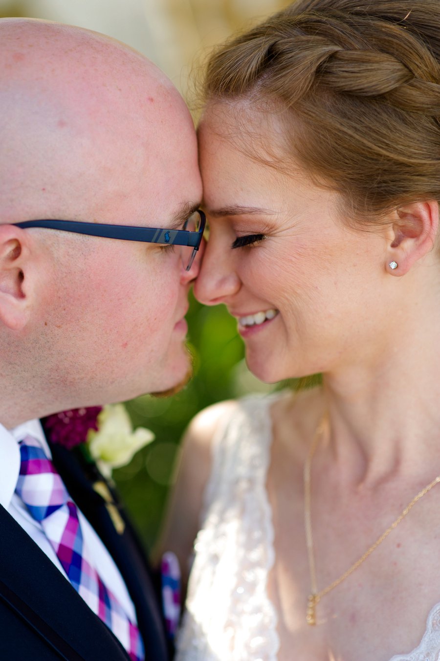 A Burgundy & Navy Florida Beach Wedding via TheELD.com