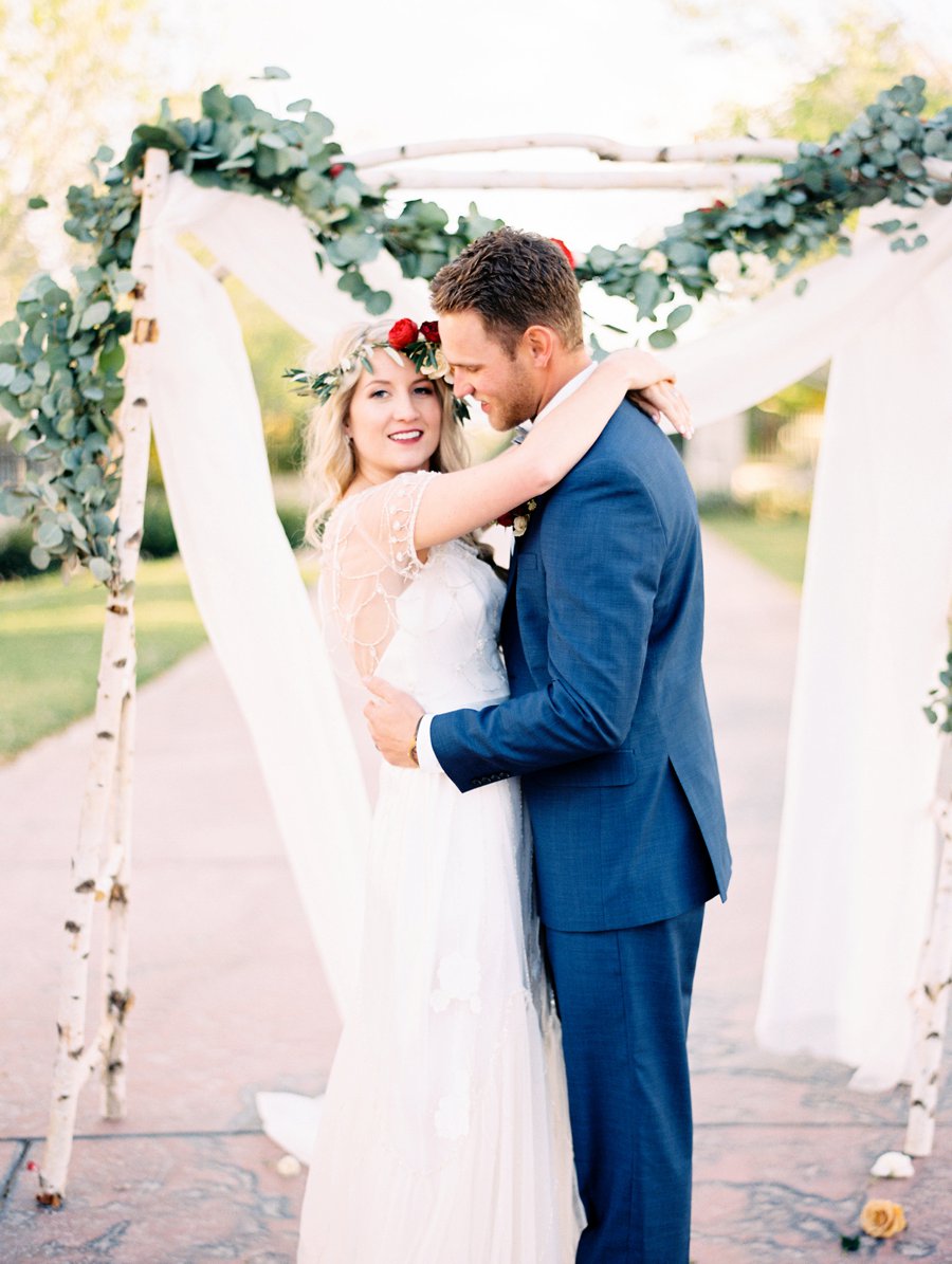 Red & White Rustic Boho Wedding Ideas via TheELD.com