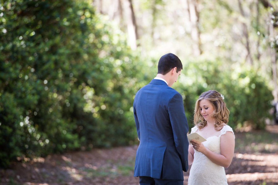 A Classic Navy & White Southern Wedding via TheELD.com