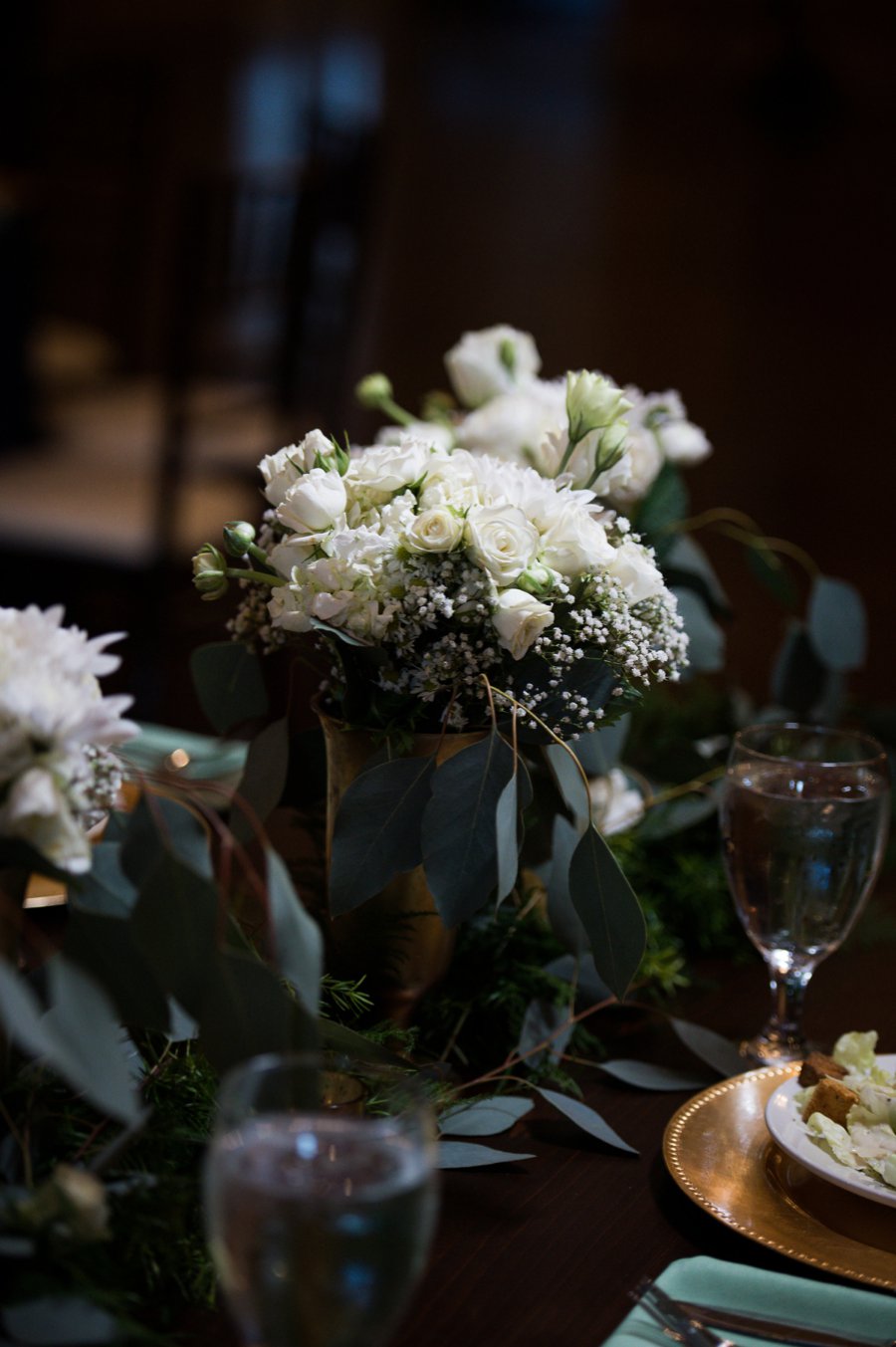 A Classic Navy & White Southern Wedding via TheELD.com