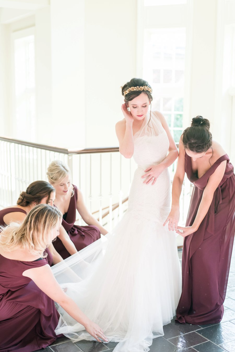 An Classically Elegant Burgundy & Ivory Alabama Wedding via TheELD.com