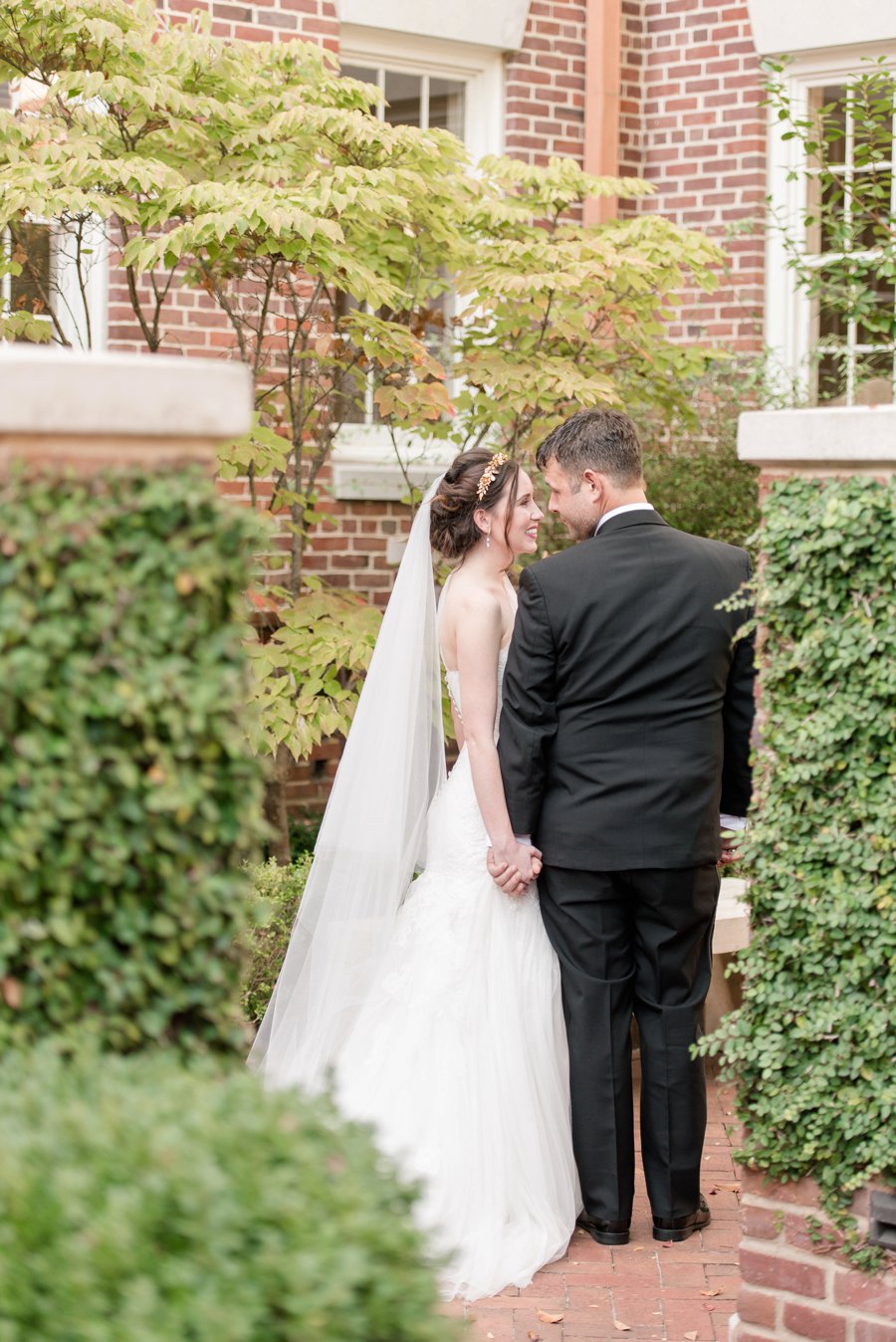 An Classically Elegant Burgundy & Ivory Alabama Wedding via TheELD.com