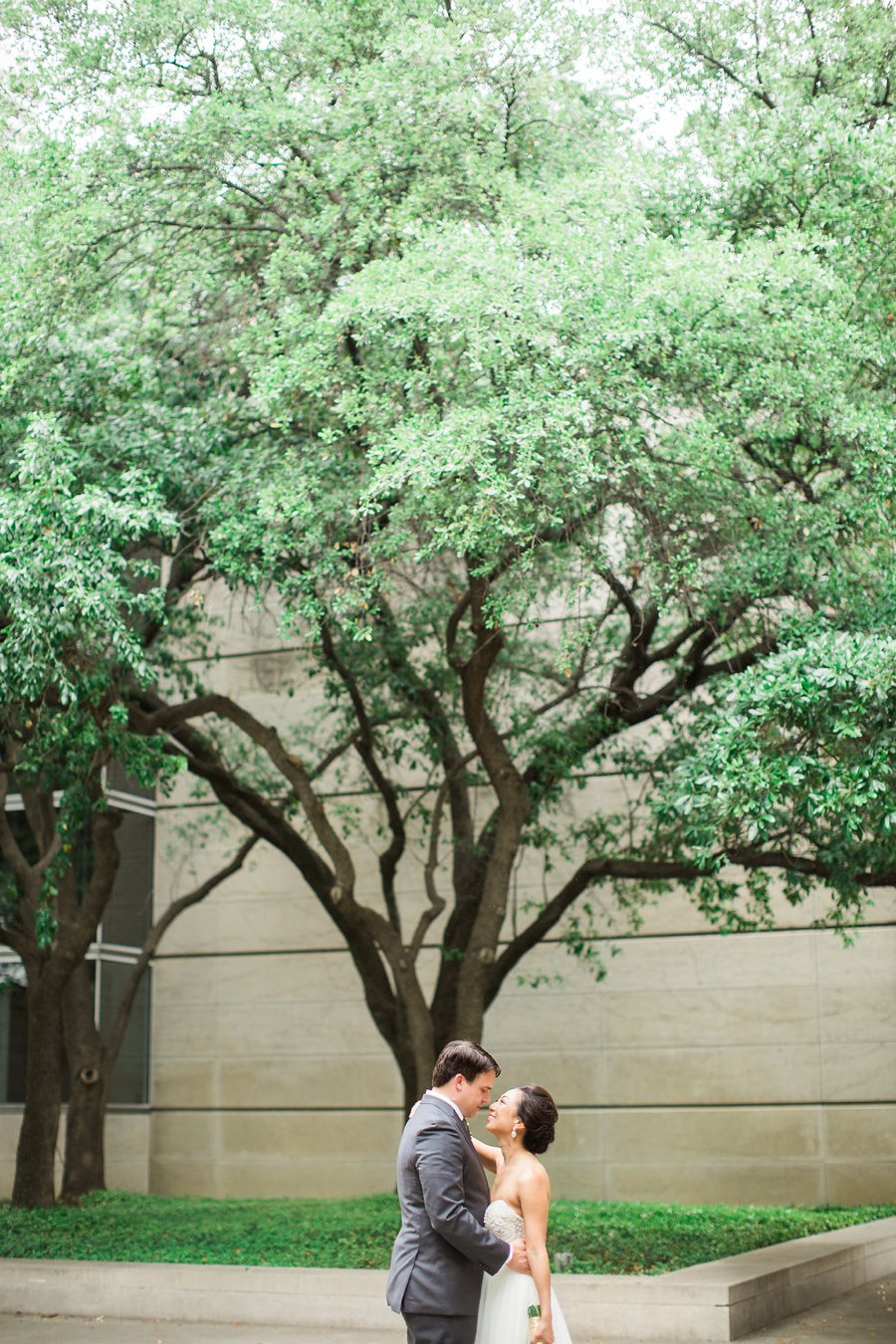 Green & White Modern Garden Dallas Wedding via TheELD.com