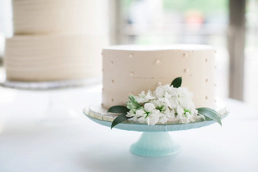 Green & White Modern Garden Dallas Wedding via TheELD.com